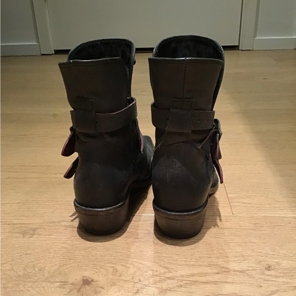 Black Fluevog Pointy Toe Boots w/ straps and studs sz 8 - Picture 3 of 6